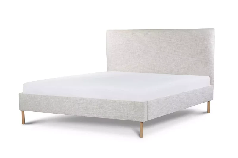 Łóżko-z-miękkim-minimalistycznym-zagłówkiem-Fiabesco