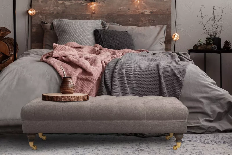 Prostokątna-pufa-w-stylu-Chesterfield