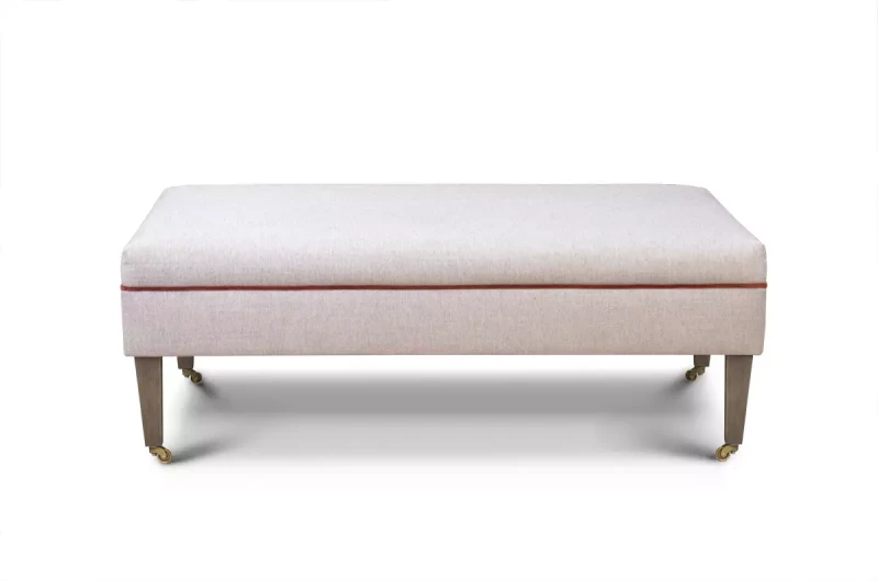 Podnóżek-z-lamówką-Edmondo