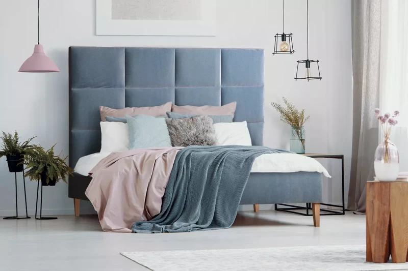 Łóżko-z-panelami-w-kształcie-kwadratów-Magnum