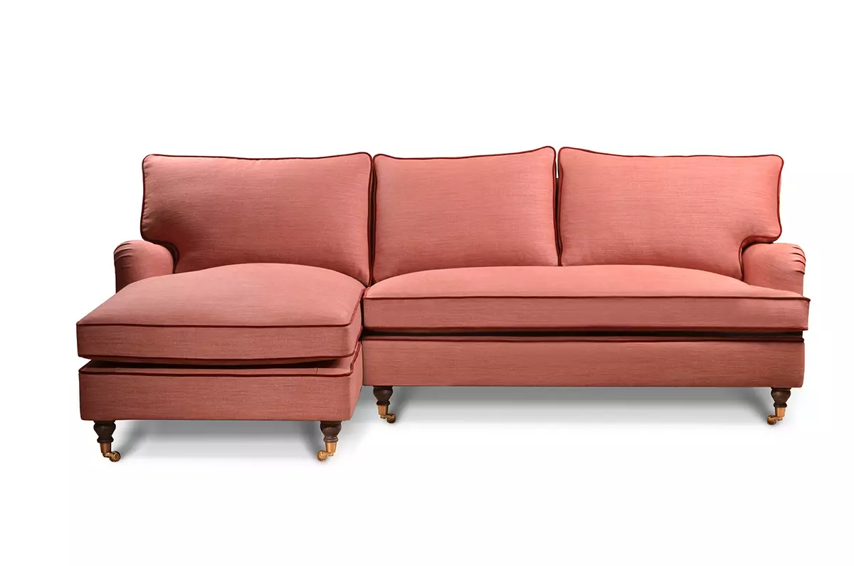 Narożnik w stylu vintage  z ozdobną lamówką Fendi