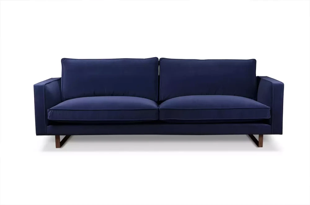 Klasyczna sofa z ozdobną lamówką Bianka