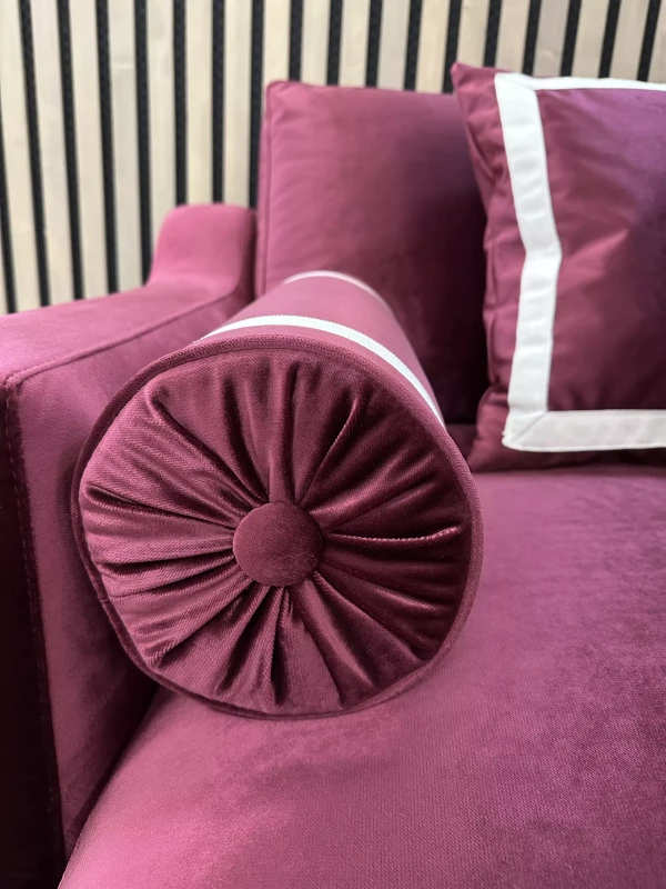 Detale-wałek-ozdobny-sofa-z-frędzlami-Anita