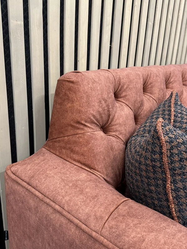 Detale-oparcie-sofa-Meracto