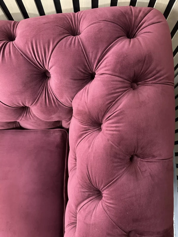 Detale-pikowanie-sofa-Irine