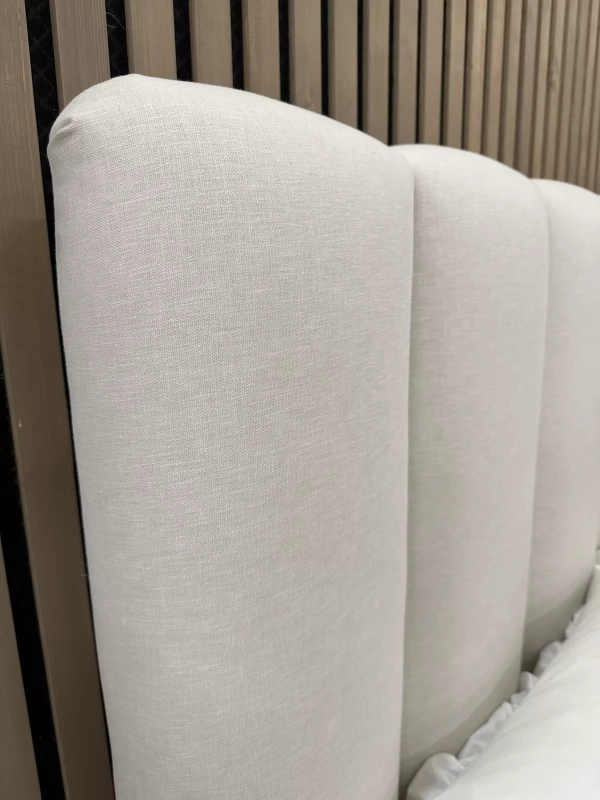 Detale-łóżko-z-pojemnikiem-i-panelami-Lorena