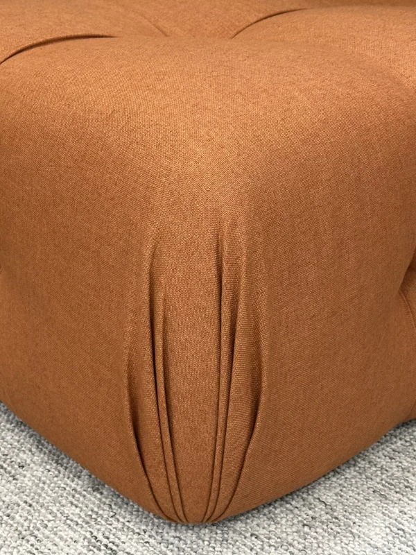 Pufa-w-stylu-nowoczesnym-Abaco