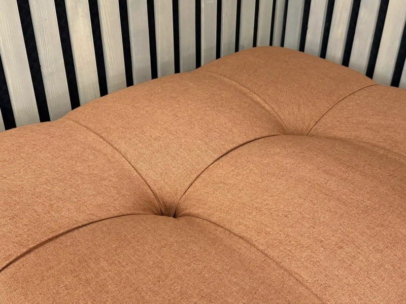 Pikowana-pufa-na-zamówienie-Abaco