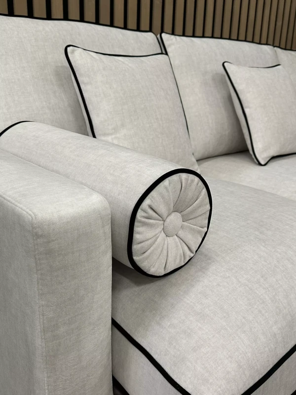 Podłokietnik-narożnik-z-ozdobną-lamówką-Anita