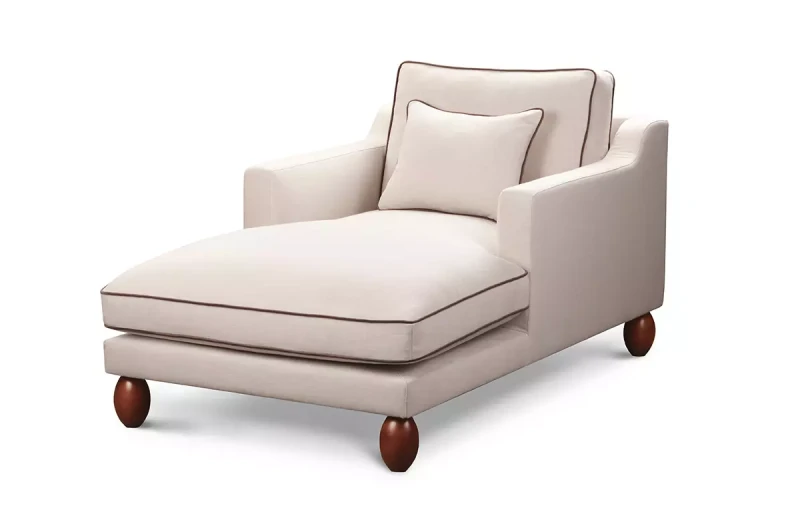 Szezlong na zamówienie z ozdobną lamówką Anita